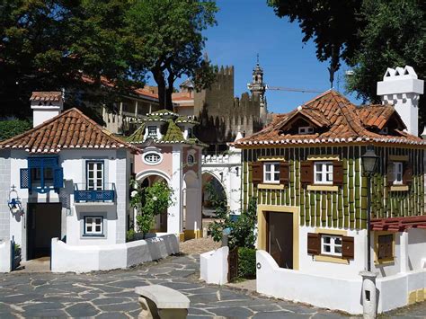 pueblo en miniatura portugal|Portugal dos Pequenitos, Coímbra